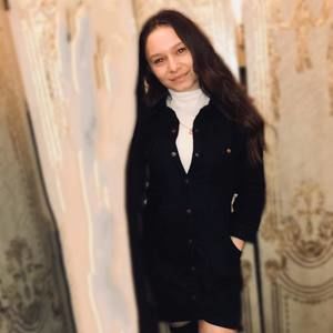 Meet your Posher, Jade